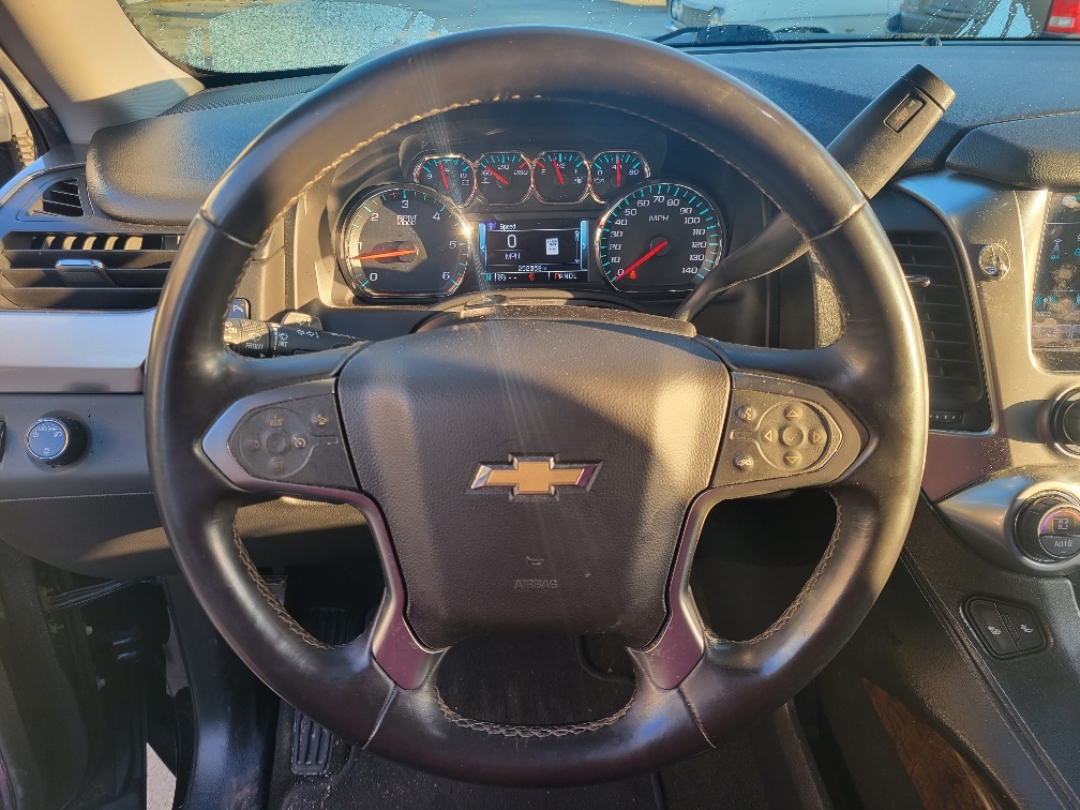 2017 Chevrolet Suburban LT 1500