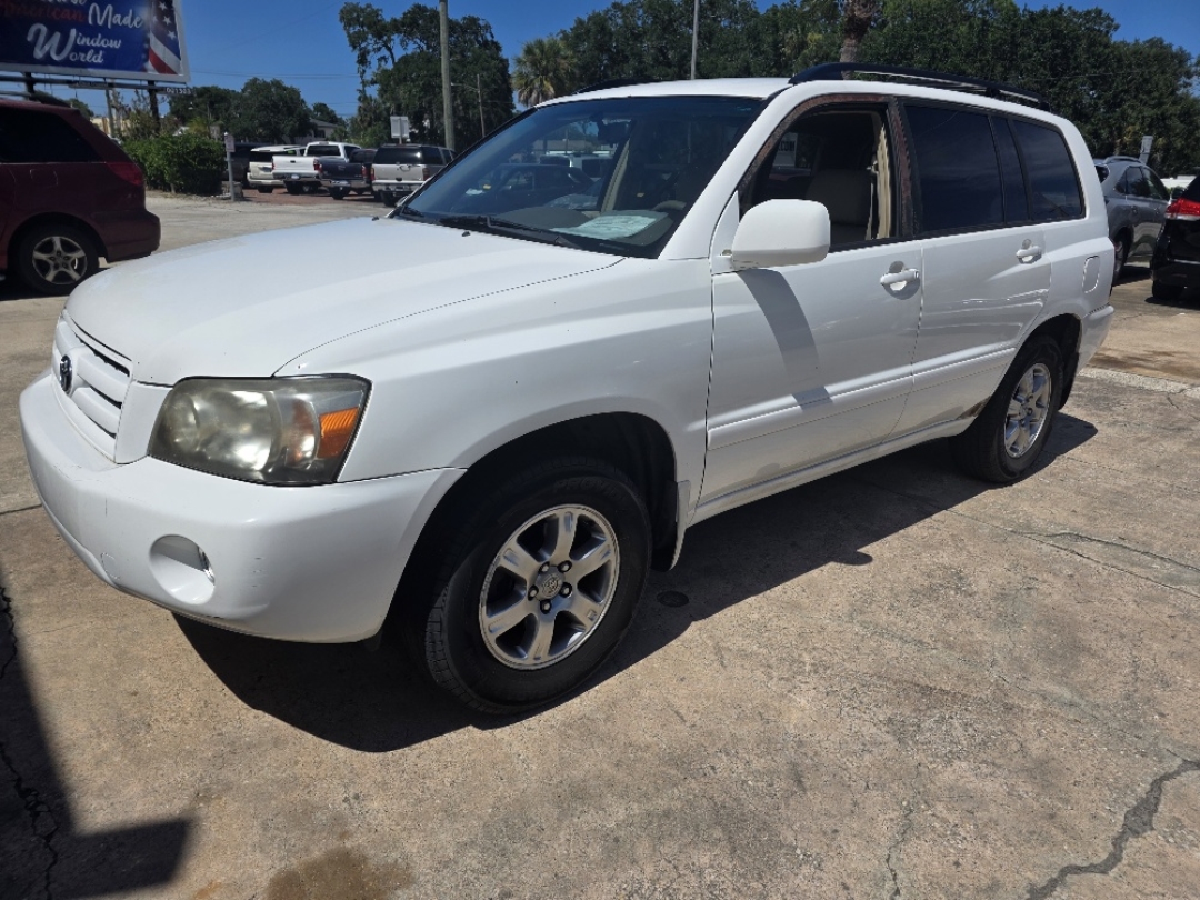 2004 Toyota Highlander Base