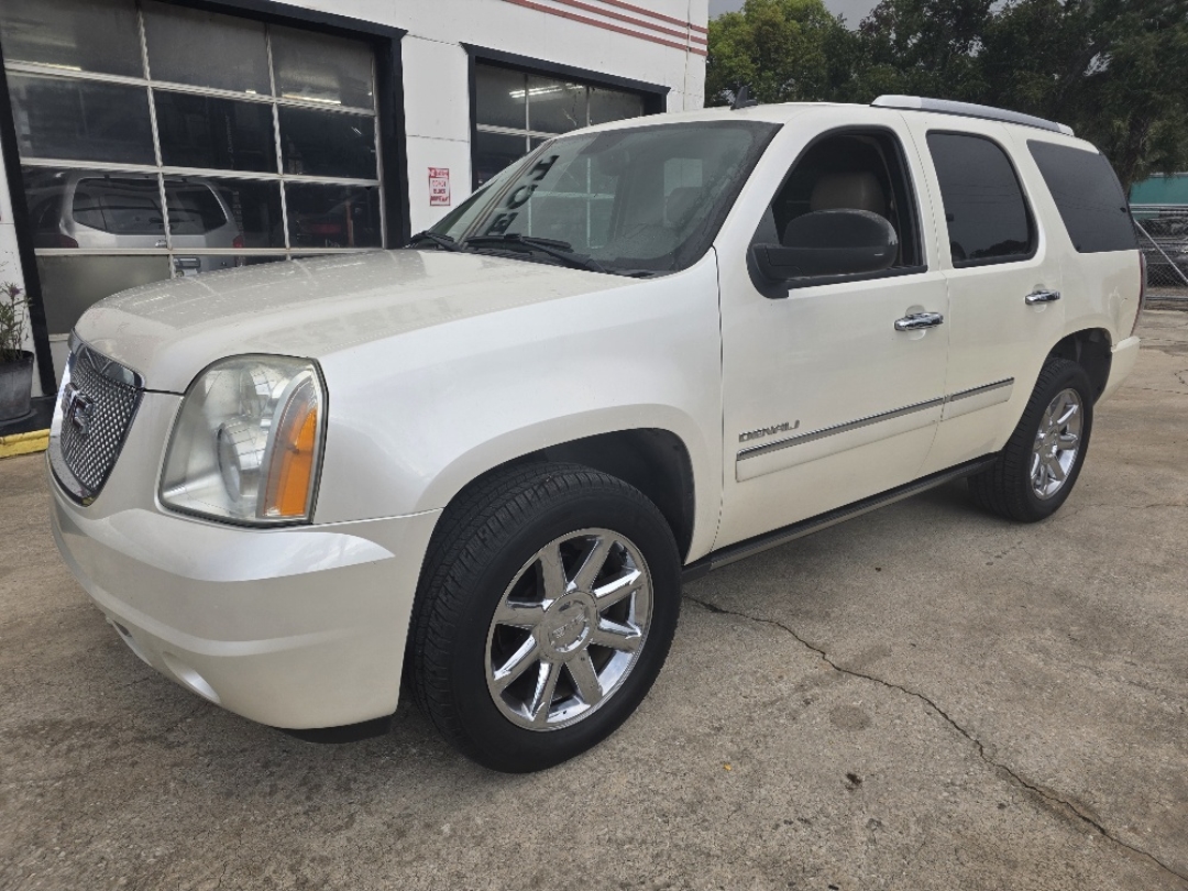 2011 GMC Yukon Denali