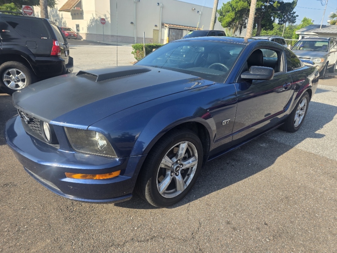 2007 Ford Mustang GT Deluxe